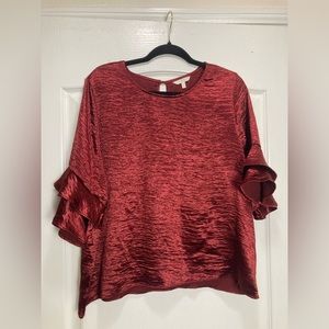 Style Me Burgundy crinkle satin ruffle sleeve top with asymmetrical hem size XL